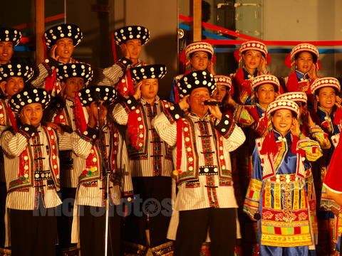 傈傈族民族节日
