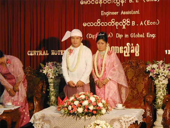缅甸婚礼 佛教的色彩