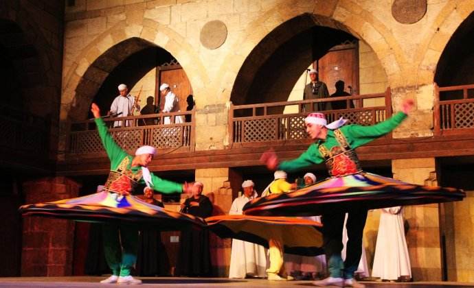 传统埃及旋转舞