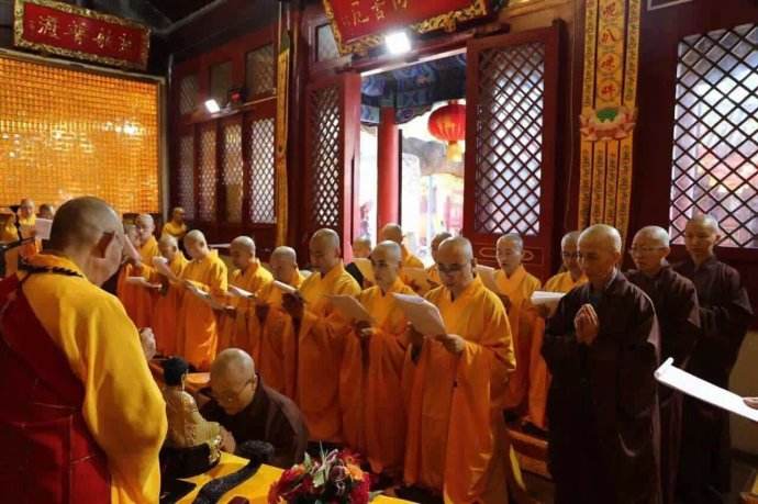 汉传佛教寺院的一般参拜礼仪