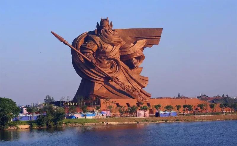 湖北荆州：中国最大的关羽像
