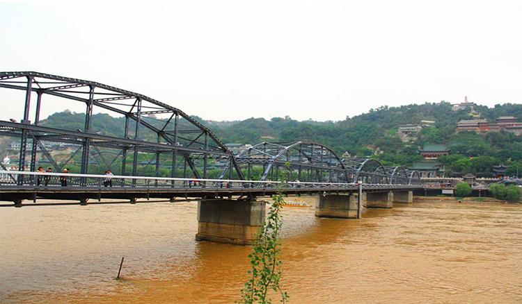 甘肃兰州天下黄河第一桥：中山桥