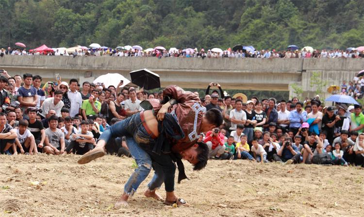 侗族摔跤节