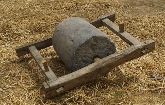 农耕时代的神器——石磙