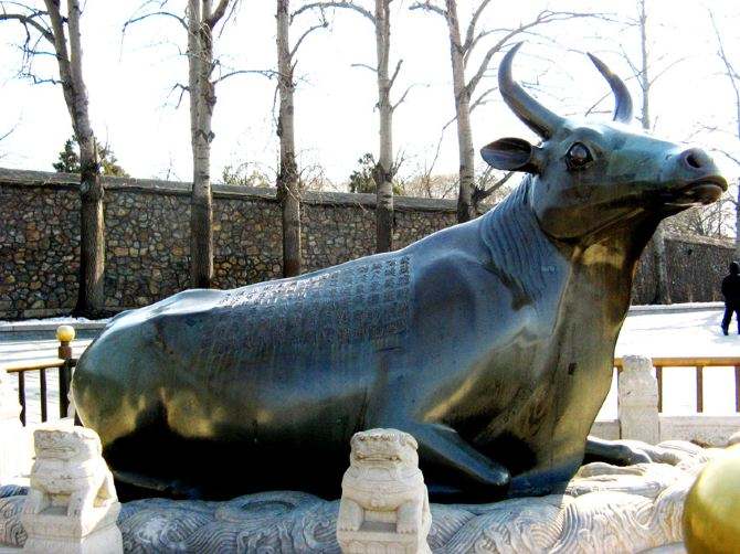 颐和园铜牛的传说