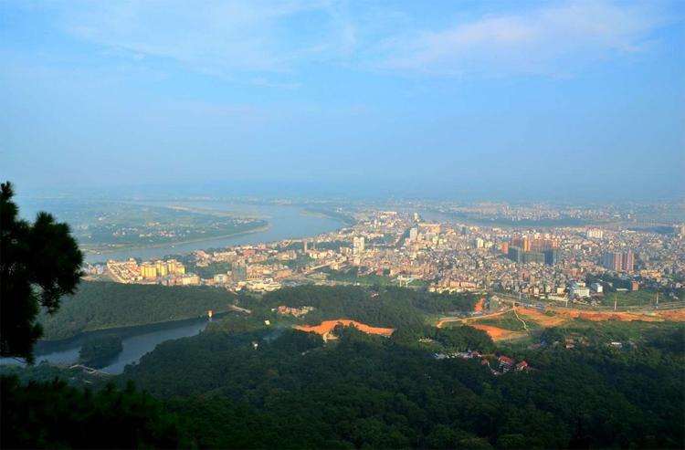 广西最著名的佛教圣地 桂平西山